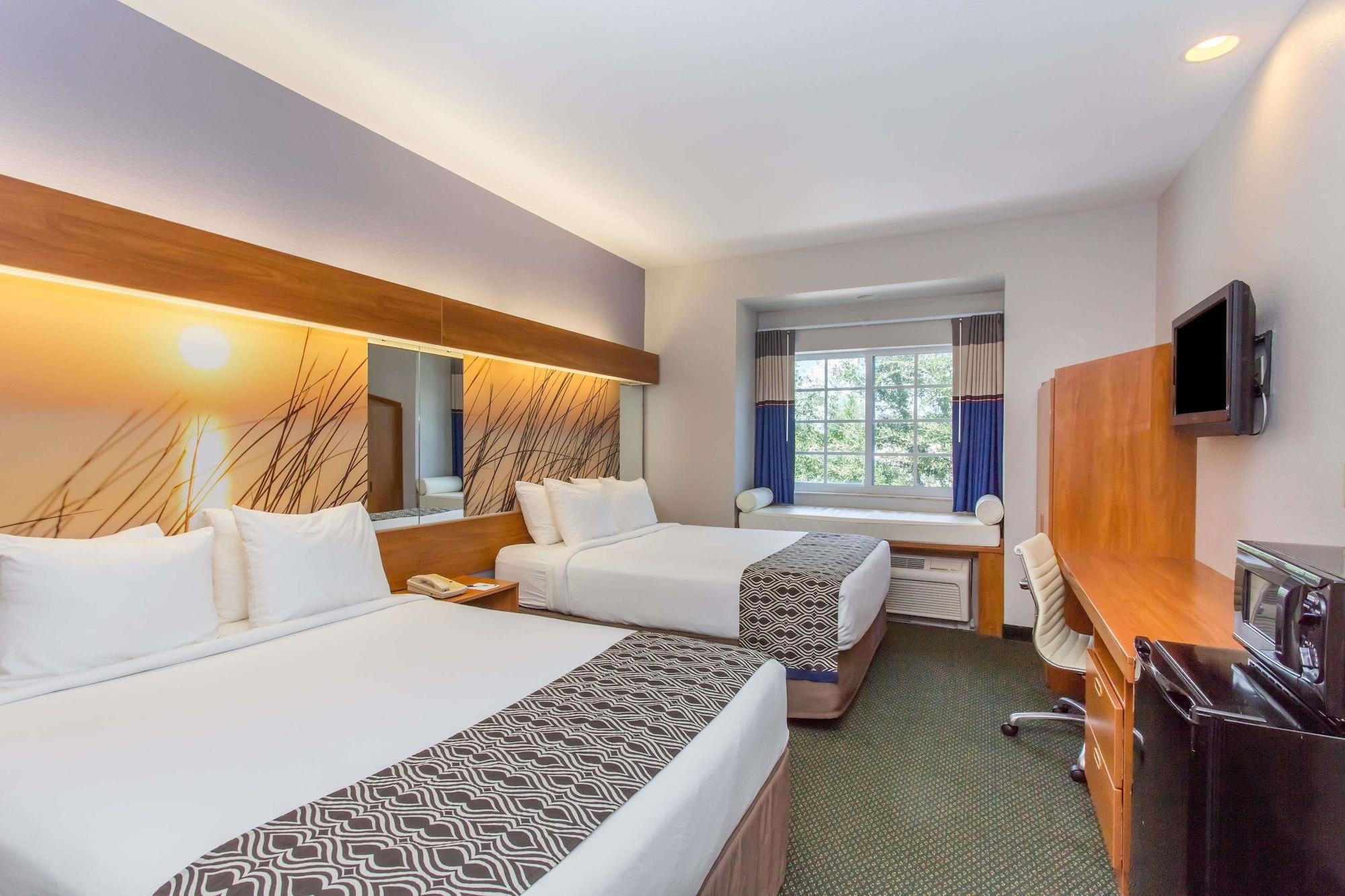 Microtel Inn & Suites By Wyndham Port Charlotte Punta Gorda מראה חיצוני תמונה